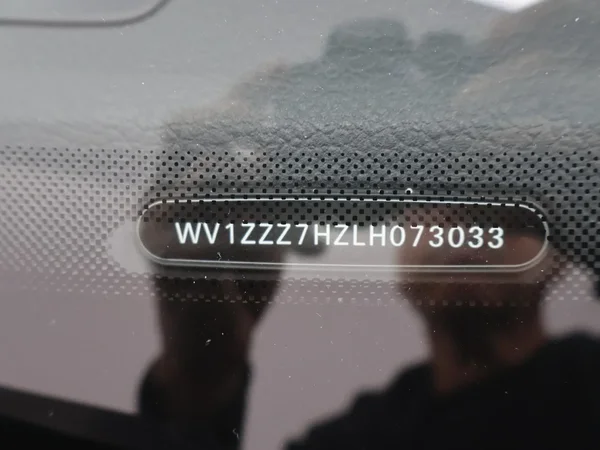 Volkswagen Transporter (2020) — foto 19 van 27