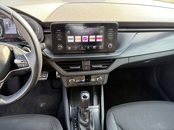 SKODA Kamiq (2021) — foto 4 van 20