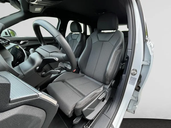 AUDI Q3 (2021) — foto 23 van 23