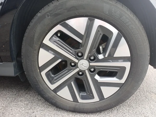 Hyundai Kona (2024) — foto 3 van 24