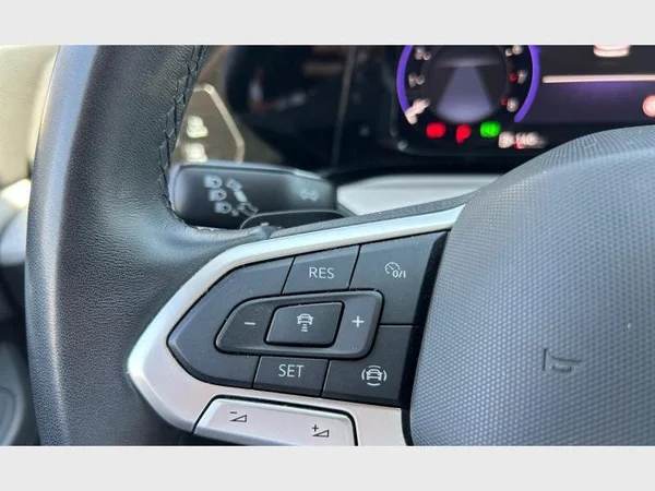 Volkswagen Golf VIII SW (2023) — foto 14 van 29