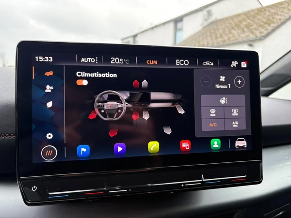 CUPRA Born (2024) — foto 11 van 22