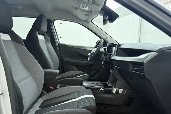 Opel Frontera (2025) — foto 16 van 18