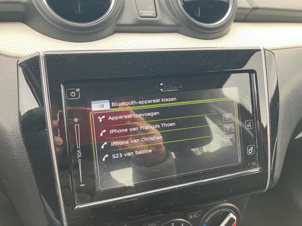 SUZUKI Swift (2020) — foto 5 van 25