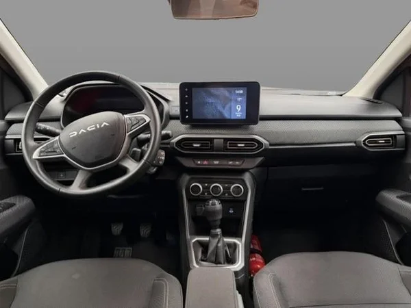 Dacia Sandero Stepway (2025) — foto 2 van 17