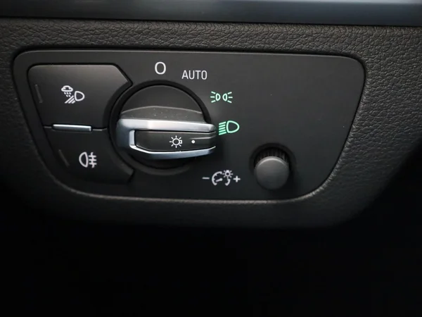 Audi Q5 (2023) — foto 17 van 44