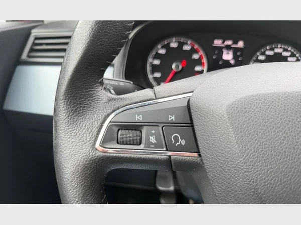 Seat Arona (2020) — foto 10 van 27
