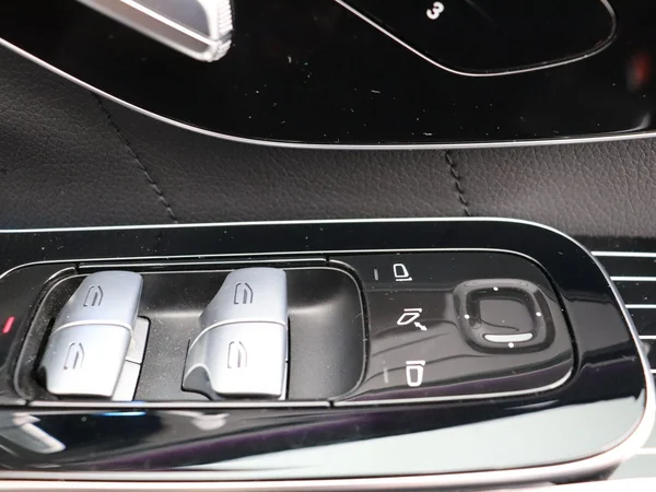 Mercedes-Benz S-Klasse (2024) — foto 25 van 38