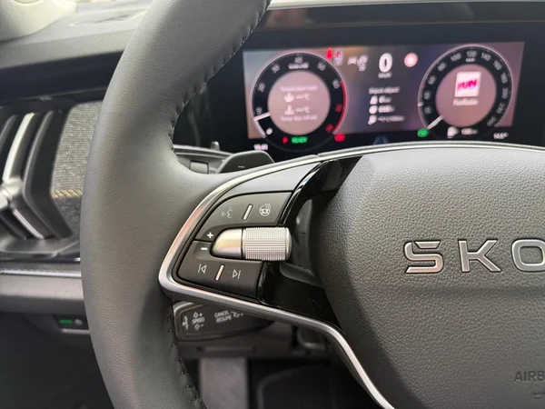 SKODA Kodiaq (2026) — foto 9 van 21