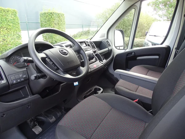 Opel Movano (2025) — foto 15 van 17