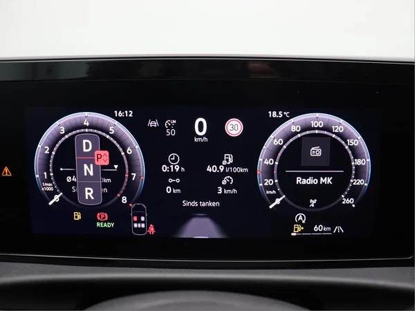 VOLKSWAGEN T-Roc (2026) — foto 3 van 15