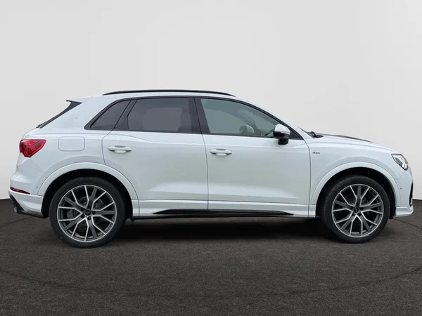 AUDI Q3 (2021) — foto 15 van 18