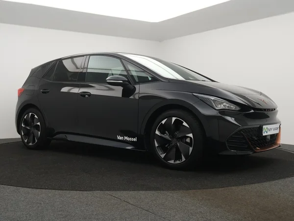 CUPRA Born (2025) — foto 14 van 21