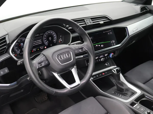 AUDI Q3 Sportback PHEV (2024) — foto 22 van 29