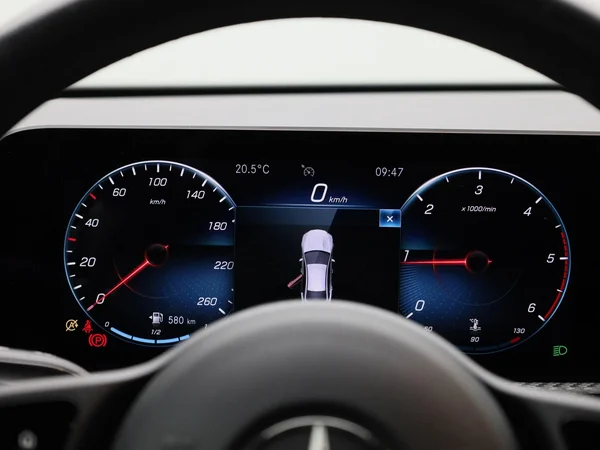 Mercedes-Benz CLA (2020) — foto 39 van 40