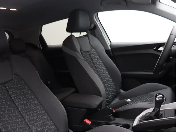 AUDI A1 Sportback (2025) — foto 16 van 19