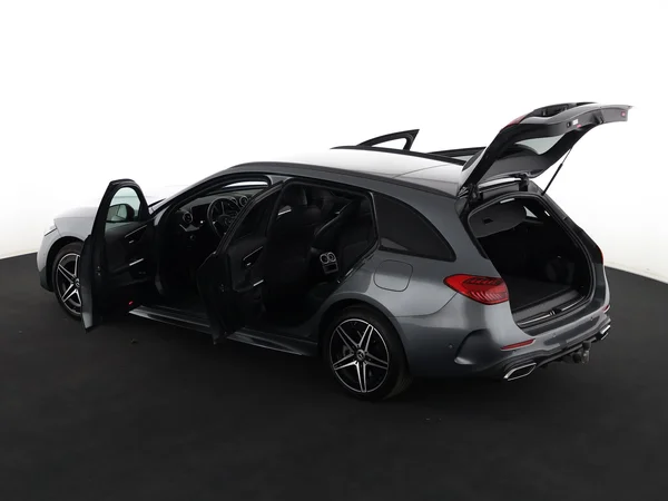 MERCEDES C 300 (2023) — foto 32 van 33