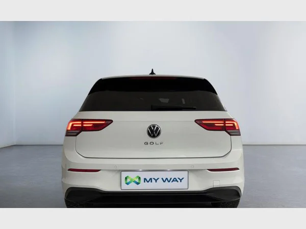 Volkswagen Golf VIII (2020) — foto 13 van 15