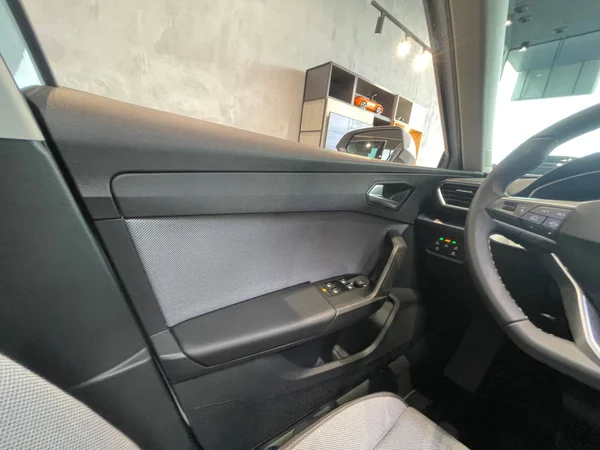 SEAT Leon (2025) — foto 10 van 24