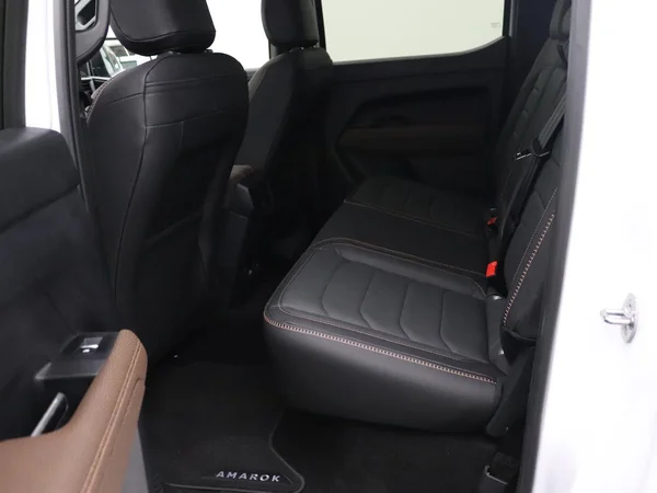 VOLKSWAGEN Amarok Double Cab Dsl (2026) — foto 15 van 19