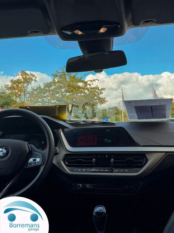 BMW 116 (2023) — foto 6 van 44