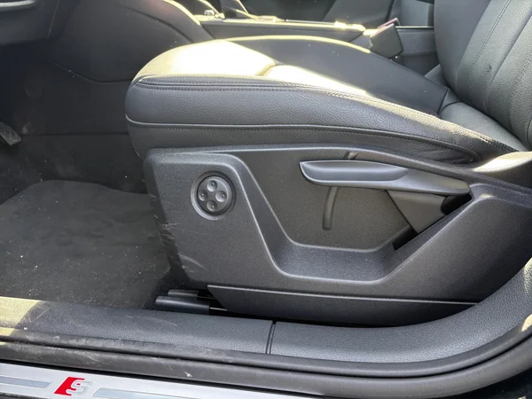AUDI Q2 (2025) — foto 8 van 23