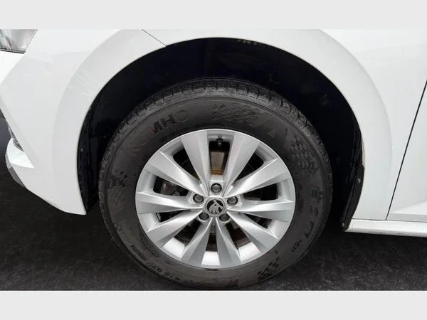 Skoda Kamiq (2022) — foto 22 van 29