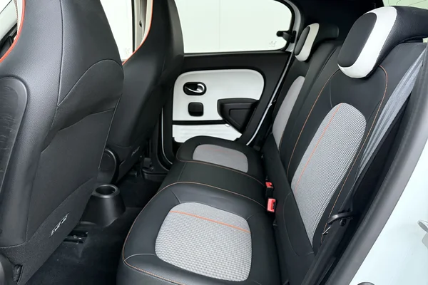 Renault E-Twingo (2020) — foto 20 van 21