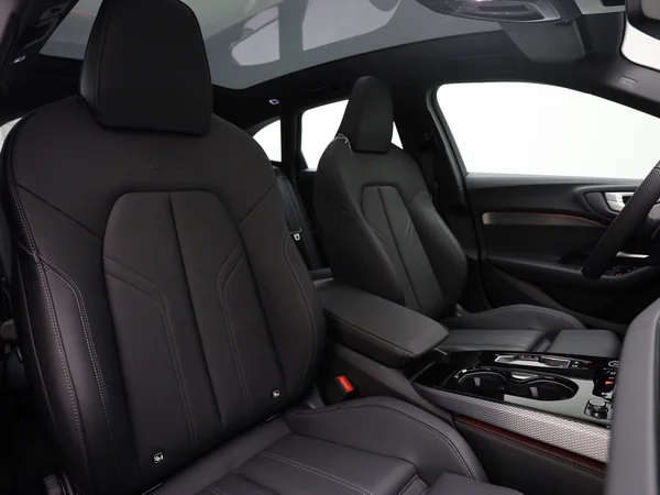 AUDI A5 Avant e-hybrid (PHEV) (2025) — foto 18 van 21