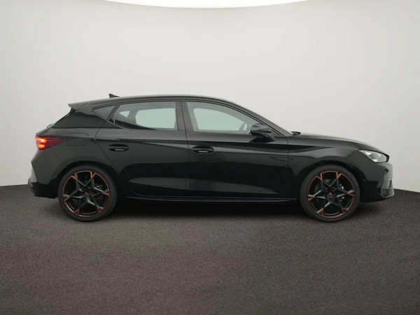 CUPRA Leon e-Hybrid (PHEV) (2025) — foto 10 van 10