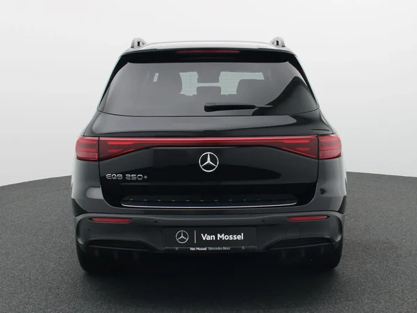 Mercedes-Benz EQB (2025) — foto 24 van 28