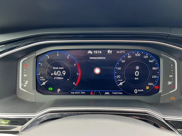 VOLKSWAGEN Polo (2025) — foto 6 van 24