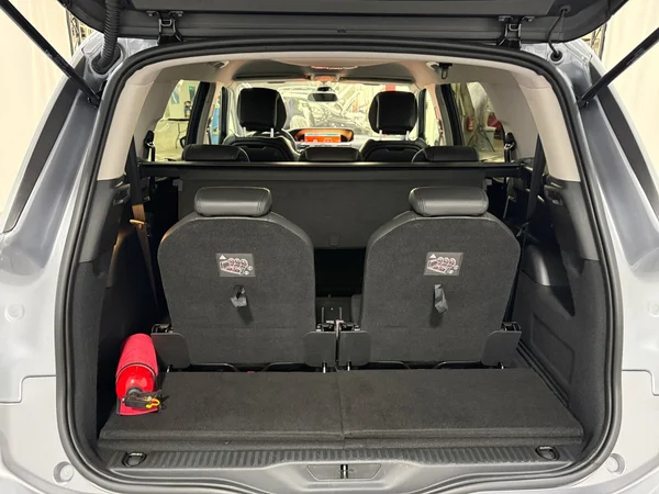 Citroen Grand-C4-SpaceTourer (2022) — foto 17 van 30