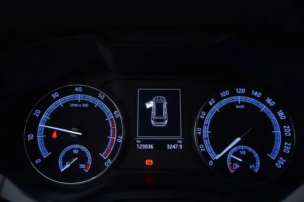Skoda Karoq (2019) — foto 5 van 29