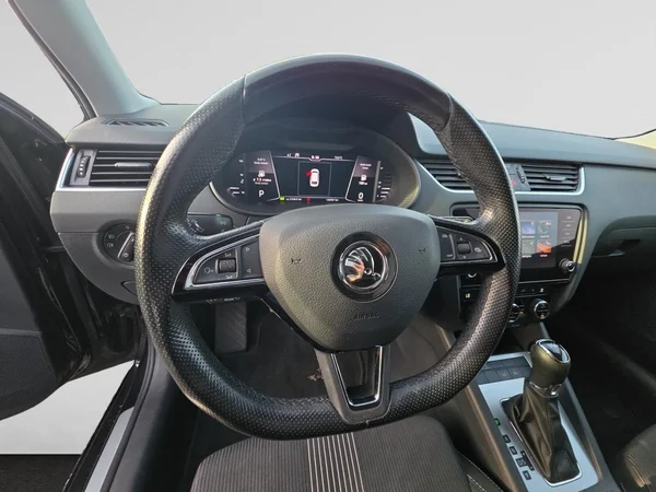SKODA Octavia SW (2019) — foto 4 van 24