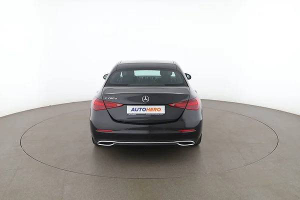 Mercedes-Benz C-Klasse (2024) — foto 11 van 16