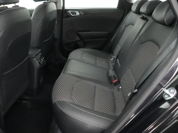 Kia cee'd (2024) — foto 7 van 22