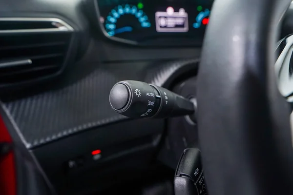 Peugeot E-208 (2022) — foto 14 van 99