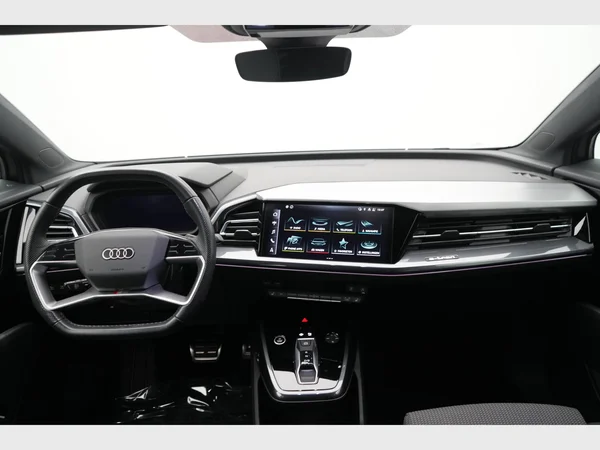 AUDI Q4 e-tron (2023) — foto 4 van 31
