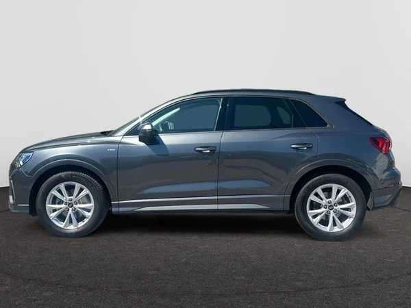 AUDI Q3 (2025) — foto 3 van 24