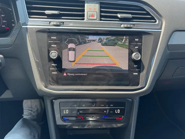 VOLKSWAGEN Tiguan Allspace (2023) — foto 20 van 21