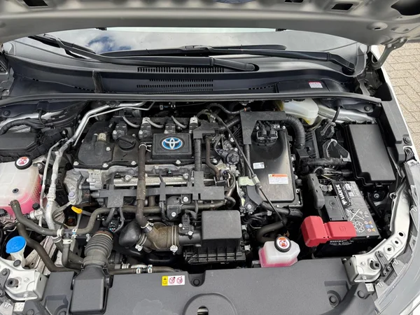 TOYOTA Corolla SW Hybrid (HEV) (2022) — foto 15 van 24