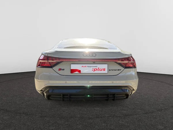AUDI RS e-tron GT (2022) — foto 9 van 21