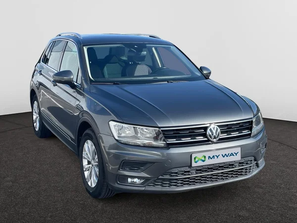 VOLKSWAGEN Tiguan (2019) — foto 19 van 21