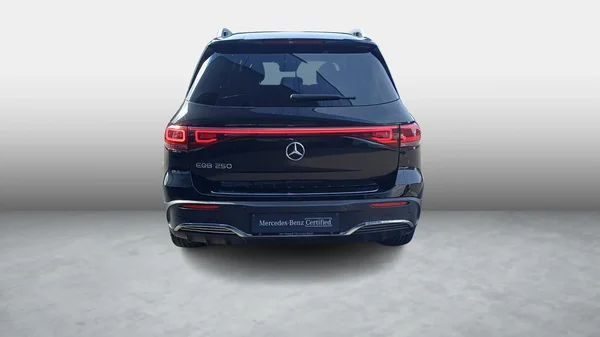Mercedes-Benz EQB (2023) — foto 18 van 23