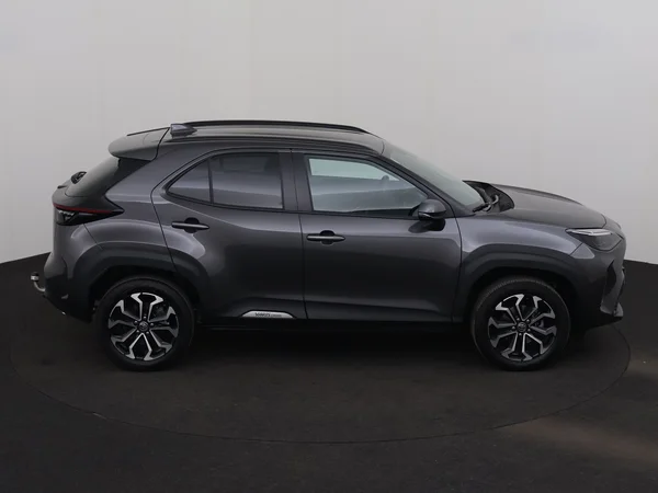 TOYOTA Yaris Cross (2024) — foto 23 van 27