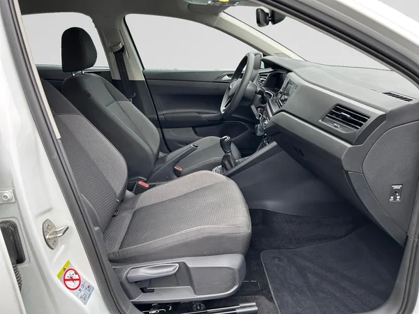 VOLKSWAGEN Polo (2024) — foto 11 van 22