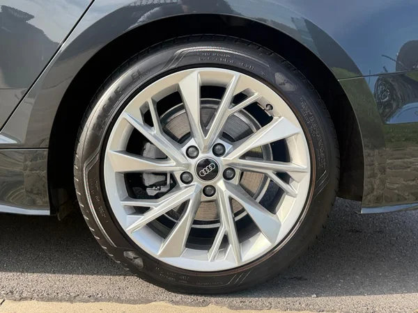 AUDI A5 Sportback (2024) — foto 13 van 20