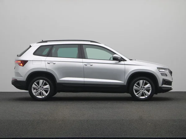 SKODA Karoq (2024) — foto 17 van 19
