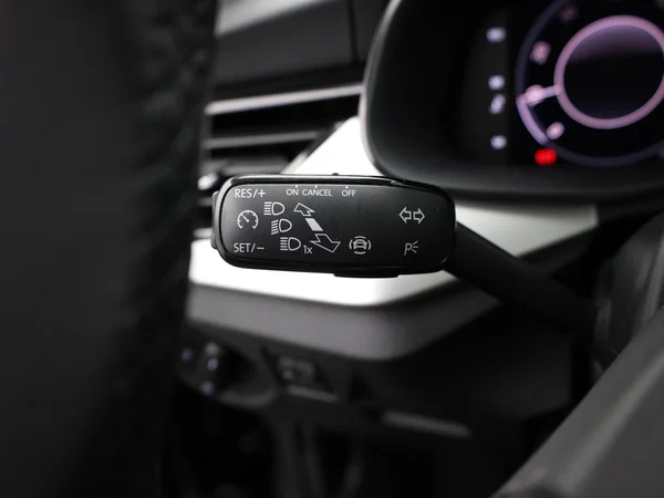 SKODA Kamiq (2020) — foto 3 van 20